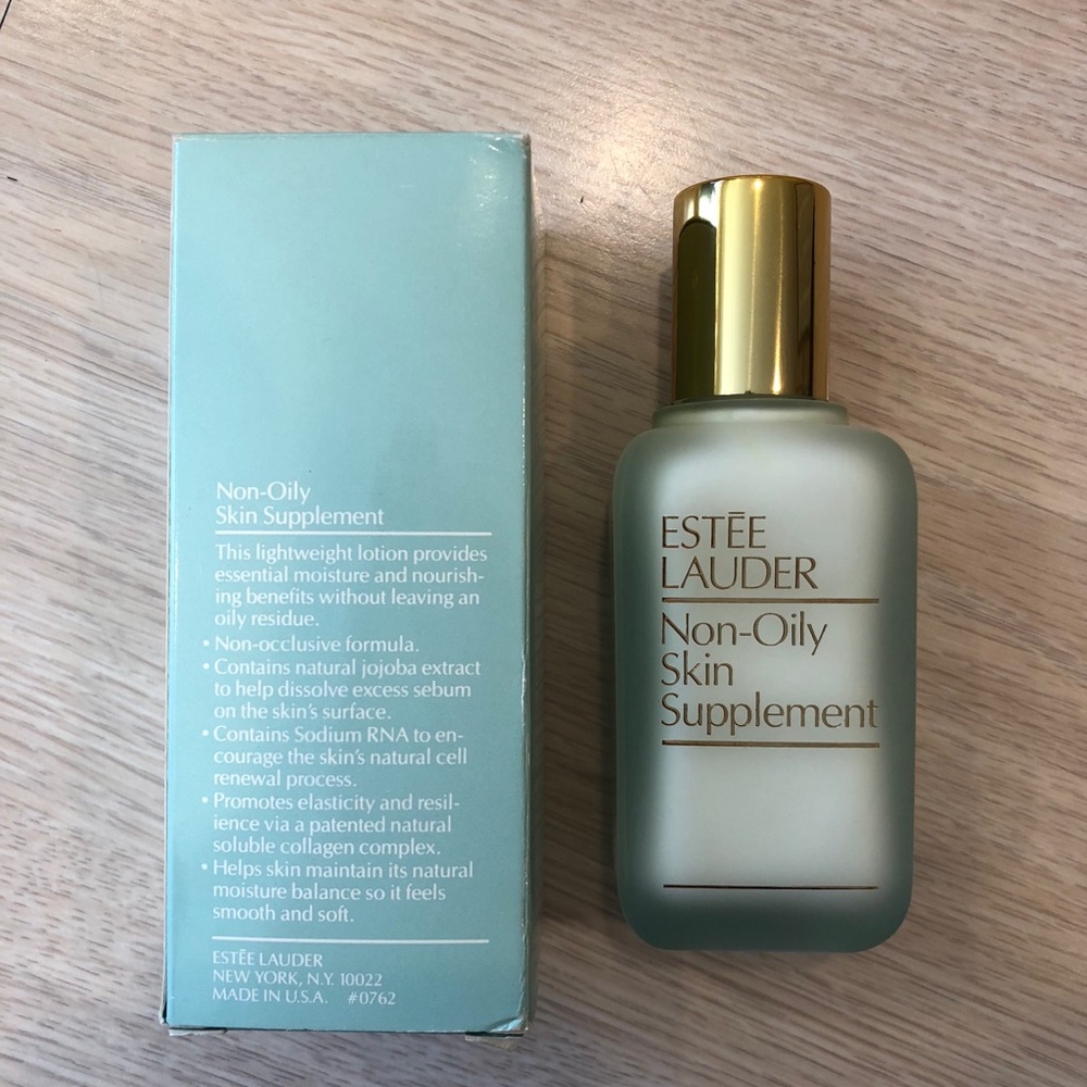Estee Lauder none oily skin supplement moisturizer